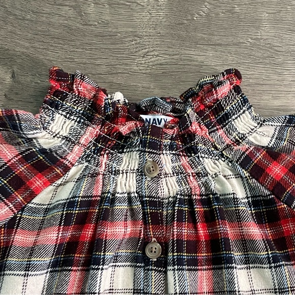 NWT Old Navy Plaid Flannel Smocked Neck Button Front 2T Toddler Dress - Picture 3 of 6